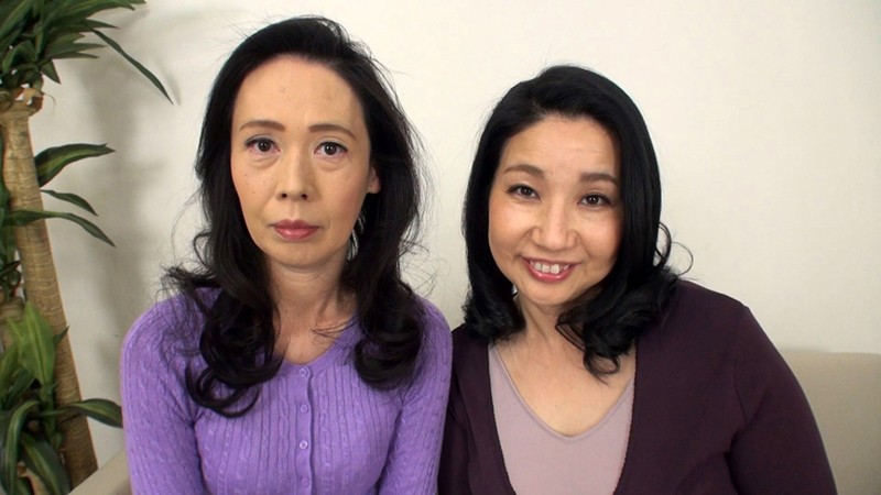 ＜素人＞ 仲良し奥様出演！久しぶりに見る勃起チ○ポに興奮しちゃった欲求...