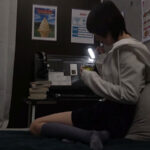 ＜素人＞ 【投稿】ネカフェでショートカットのJDを静かに性交 『FANZA』