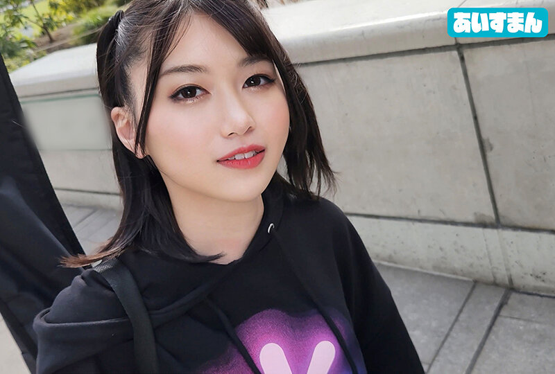 ＜素人＞ 【バンド女子】ショートカットクールベーシストJD20歳。ライ...