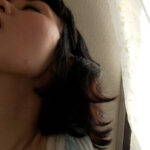 ＜素人＞ スレンダー美乳美熟女と真っ昼間から濃厚不倫SEX！ 『FANZA』