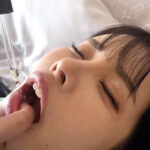 ＜素人＞ 制服狩り 草 乱用 フルMAX 依存性 駅で見かけた可愛い娘2名 『FANZA』