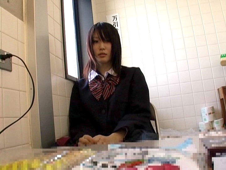 ＜素人＞ 未成年（二三九）万引き少女 32 『FANZA』