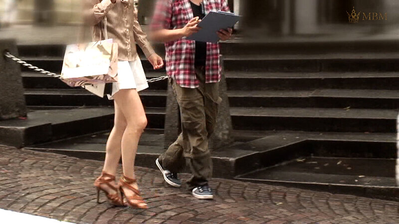 ＜素人＞ 街行くおしゃれで素敵な美脚奥様をファッションインタビューと謝...