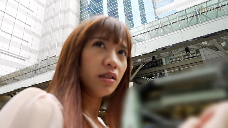 ＜素人＞ 既婚者モデルのスカウトとナンパしてお小遣い稼ぎにとホテルに誘...