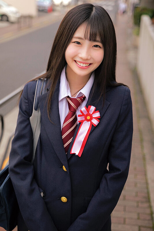 ＜素人＞ 3分前まで女○高生！卒業式直後にガチナンパ！生まれて初めての...