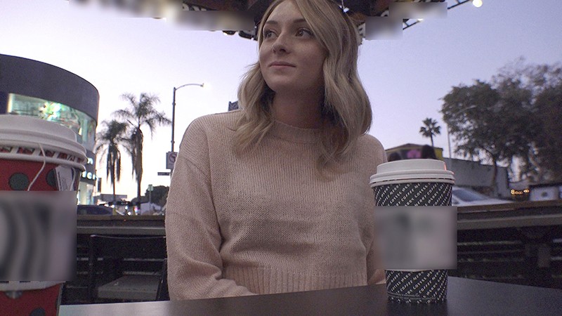 ＜素人＞ ロスでナンパした女優の卵が身長170cm以上で美脚と肉厚美尻...