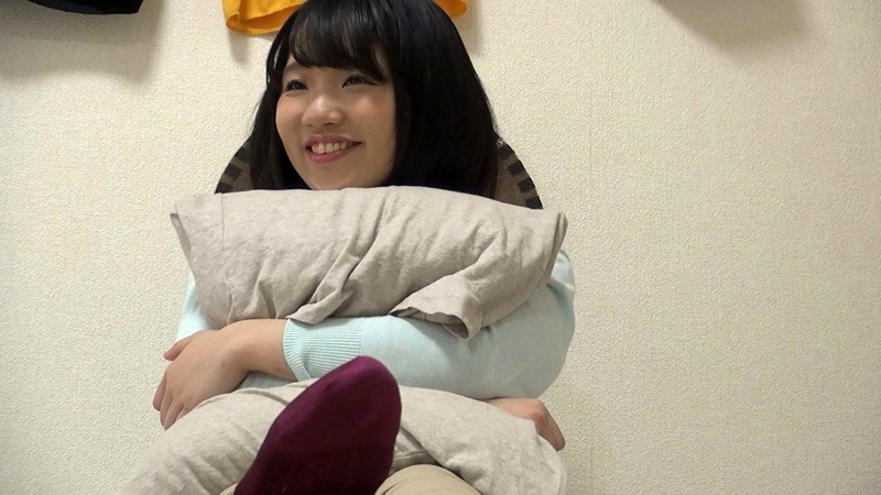 ＜素人＞ Y字バランスの天才 マ●コが濡れすぎるエロ地味JDが軟体を活...