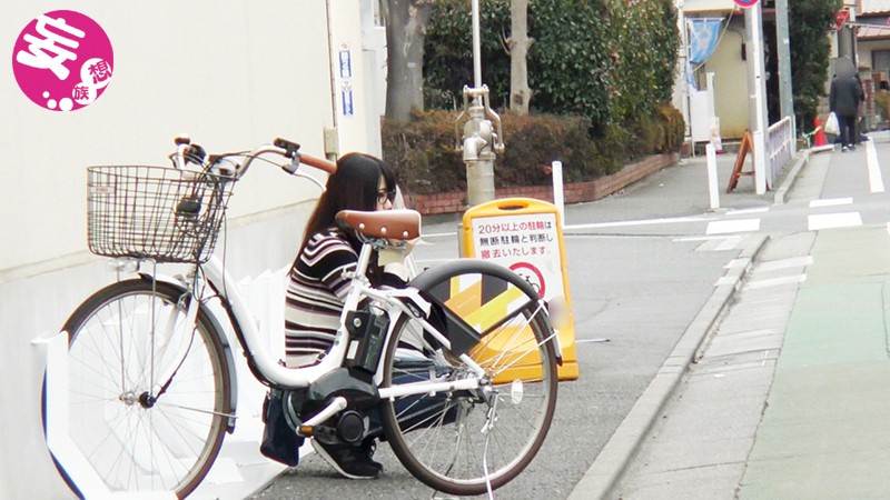 ＜素人＞ パン工場勤務みさき（19）。地味なクセして卑猥なデカ乳輪の隠...