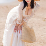 ＜素人＞ Hcup 爆乳彼女すいさん32歳 大人の休日 ビーチ散歩大人カップルのプライベートSEX流出 『FANZA』