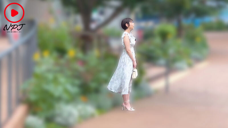 ＜素人＞ 銀座の高級クラブで働く黒髪ショートヘア美女とマッチング！ホイ...