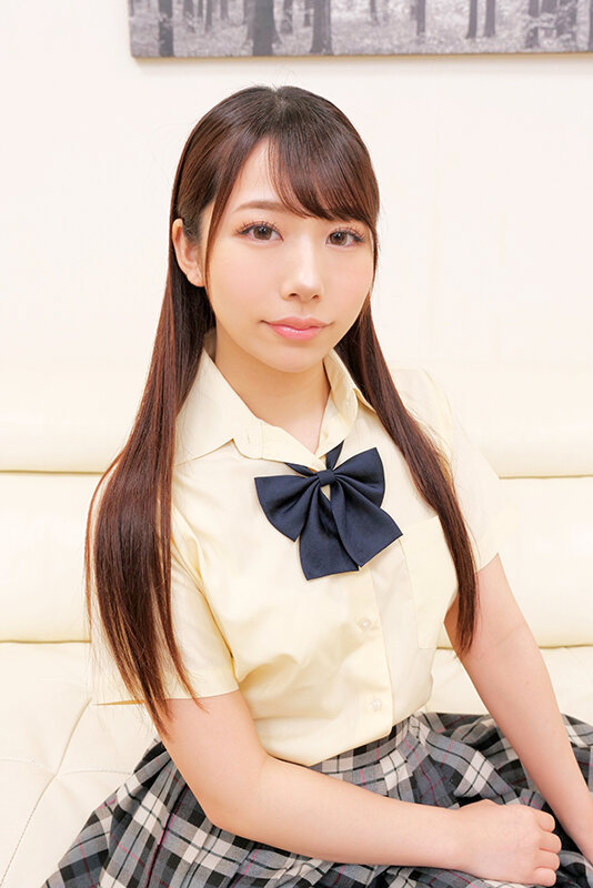 ＜素人＞ 素人女子校生ガチナンパ！ 彼氏が出来たばかりのうぶっ娘が初イ...