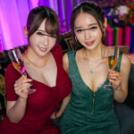 ＜素人＞ レベル高すぎ一見お断り会員制W超高級ラウンジ嬢と中出し乱交 飲みすぎて本音出まくり…トップラウンジ嬢のスケベな裏の顔、ガチ。 『FANZA』