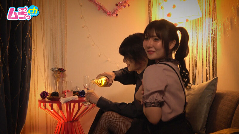 ＜素人＞ ニンゲン観察 貢いでくれたらマ〇コを舐めて恩返し！メンズコン...