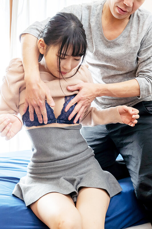 ＜素人＞ 対戦相手は巨根AV男優！？罰ゲームは即ハメ生中出し！かわいす...