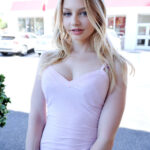 ＜素人＞ ロスで有名なイン●●トバーガーの痩せ巨乳ウエイトレスを待ち伏せナンパして謝礼交渉でどこまでやってくれるのか？ジェンナ（31） 『FANZA』