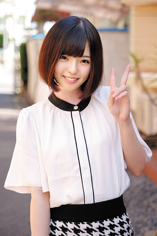 ＜素人＞ 素人女子大生の皆さんww青空の下で脳がトロける超濃密ベロキス...