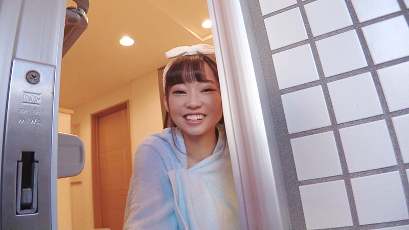 ＜素人＞ 「この見た目でヤリマンビッチってドン引きですか？」清楚系ド貧...