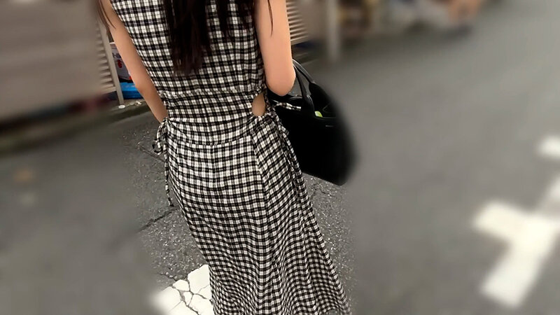 ＜素人＞ 街角で声をかけて口内観察させてもらう 交渉上手な黒髪ギャル ...