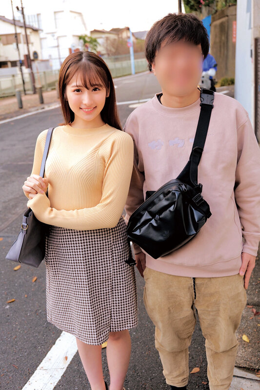 ＜素人＞ 彼氏がいるけど仲良しな友達同士の男女が密着オイルエステぬるぬ...