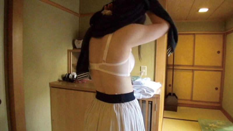 ＜素人＞ 密着生撮り 人妻不倫旅行・特別篇 ＃153 続～失恋～ 『F...