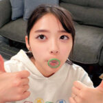 ＜素人＞ 素敵な人妻が「童貞チ○ポにお口だけでコンドーム装着」に挑戦！ノーハンドで童貞デカチンを夢中で咥えたご無沙汰な奥様のオマ○コはいやらしいスケベ汁が溢れ出す！夫に内緒で筆おろしwwエロ優しい奥様はゴムを外して生中出し！ 『FANZA』