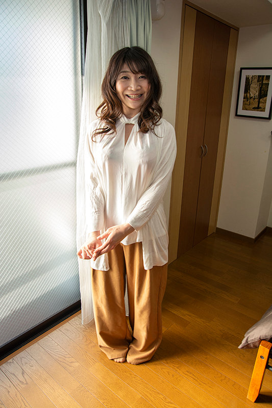 ＜素人＞ 一般主婦vsプロ男優 ～ムラムラ奥さんとギンギンチ○ポ～！ ...