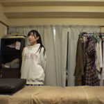 ＜素人＞ 媚薬オイルマッサージ 痴●盗撮＆中出し素人娘VOL.66 超強力媚薬を配合したマッサージオイルを施術中に知らずに塗りこまれたオンナは、身体の火照りに驚き、チ〇ポを欲しがる自分に戸惑い、垂れ出したマン汁に恥ずかしがりながらも生ハメ中出しまで欲してしまう！ 『FANZA』