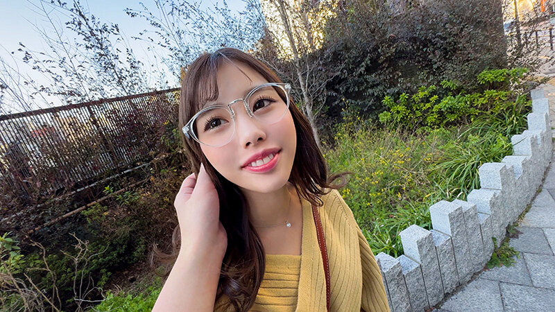 ＜素人＞ 【デカくて柔らか美尻♪】仕事帰り子持ち美人妻OL中出し社内不...