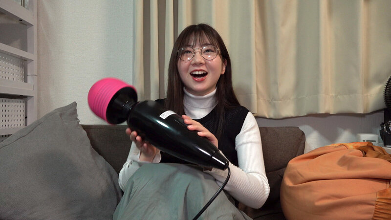 ＜素人＞ アハハハって笑う豪快スマイル女子！ノリよくて愛嬌ある娘が…デ...