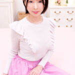 ＜素人＞ 優しくて綺麗な育児中のママさん！「童貞君の早漏改善のお手伝いしてくれませんか？」 母性溢れる可愛いママさんが童貞君にドキドキ膣キュンしちゃって生中出し筆おろし！ 東城ゆい 『FANZA』