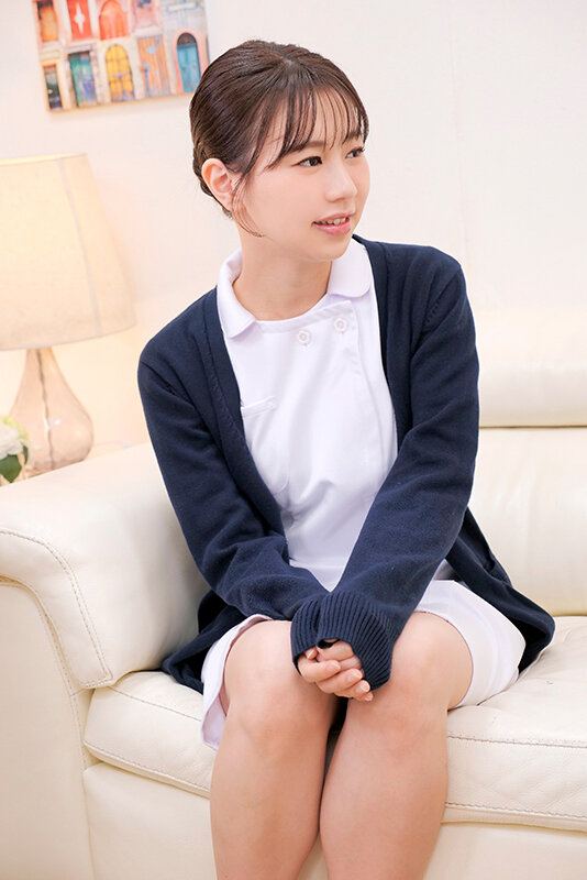 ＜素人＞ とっても美人で優しいナースさんに敏感過ぎて暴発しちゃう早漏チ...