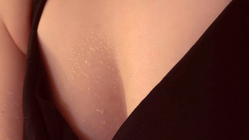 ＜素人＞ 【秘蔵映像流出】サウナオーナーによる導淫ロウリュで汗だくサウ...