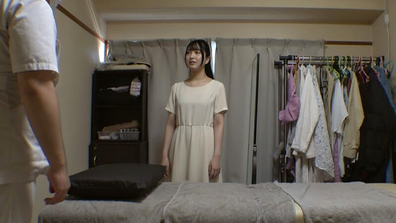 ＜素人＞ 媚薬オイルマッサージ 痴●盗撮＆中出し素人娘VOL.69 超...