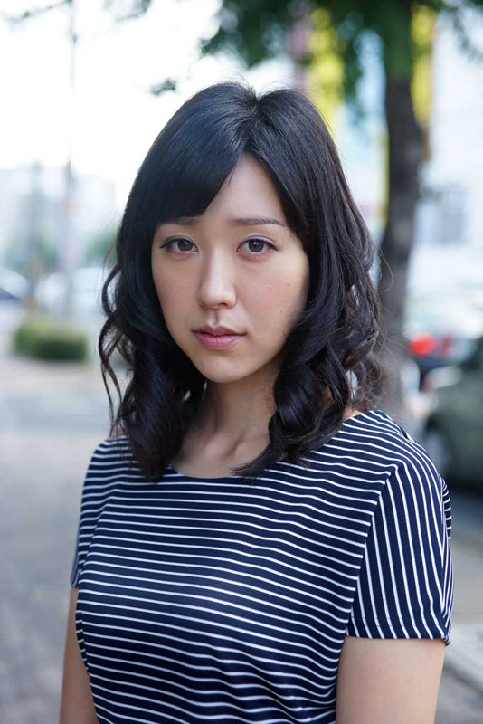 ＜素人＞ いいなり美人若妻の裸肉体の記録 密室素人若妻連れ込み性交遊戯...