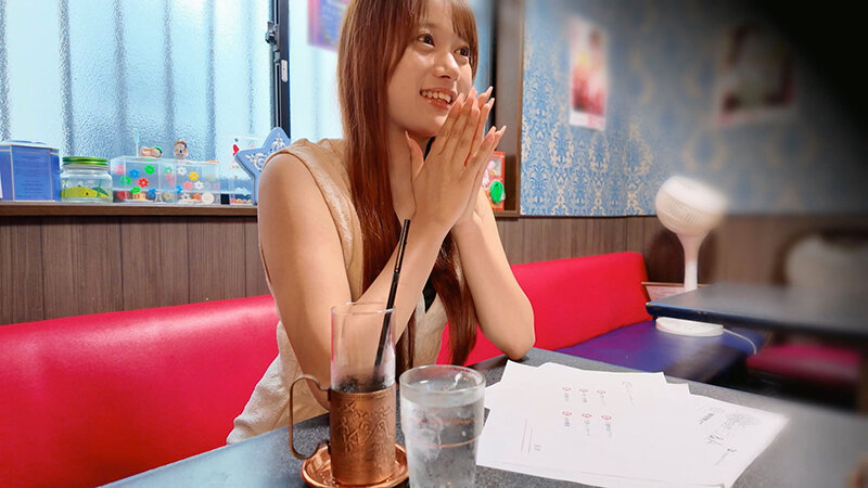 ＜素人＞ ねずみ講女子ナンパ 強欲過ぎるマルチ女子を当日契約即中出しS...