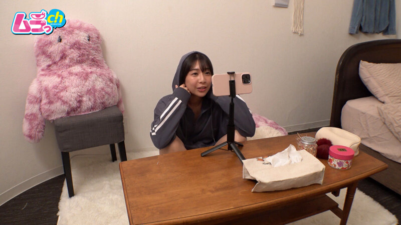 ＜素人＞ カップル部屋REC エッチなSNS配信してる女のコの裏側！カ...