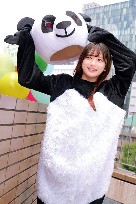 ＜素人＞ 着ぐるみの中の人 遊園地のキャストさん4名 『FANZA』