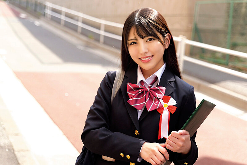 ＜素人＞ 3分前まで女子〇校生！～2026年～卒業式直後に思い出の制服...