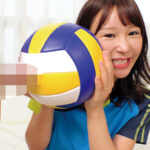 ＜素人＞ 週3でママさんバレーに通う欲求不満を隠せない素人ご無沙汰妻が挑戦！？むちむちのデカ尻素股！旦那より若く反り返ったデカチンに赤面発情！そのままヌルっとバックで奥まで挿入＆生中出しSEX！ 『FANZA』