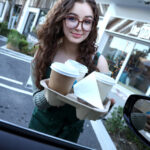 ＜素人＞ LAで出会った親日美女のカフェ店員にグッツモニターお願いしてみたら奇跡が起きた！！リアナ（28） 『FANZA』