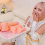 ＜素人＞ 素人ナンパ 代々木でみつけたウブな女子校生に18cmメガチ〇ポを素股してもらったら、こんなにヤラしい事になりました。 春陽モカ 『FANZA』