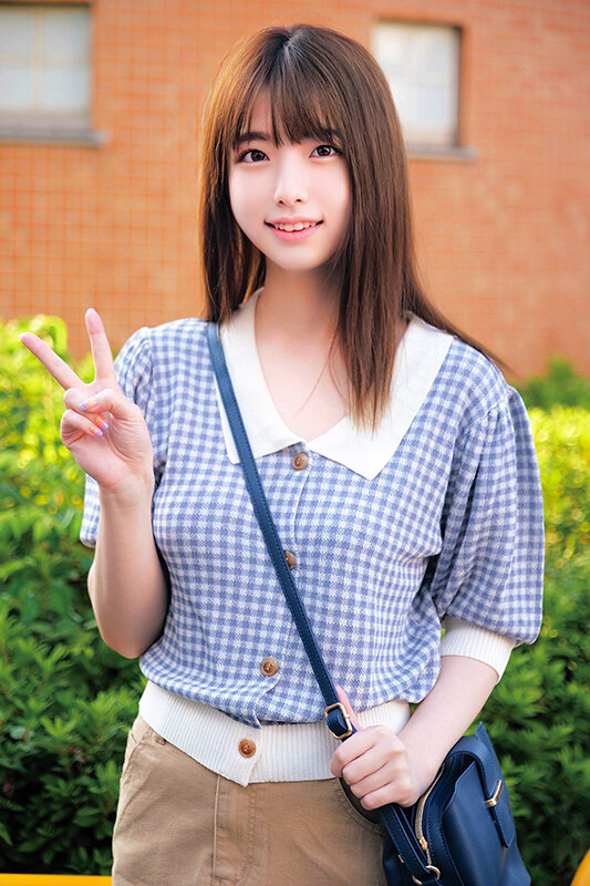 ＜素人＞ 素人女子大生の皆さんww青空の下で脳がトロける超濃密ベロキス...