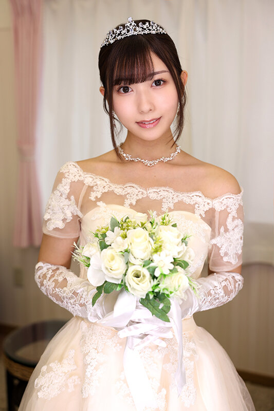 ＜素人＞ 明日には人妻になる結婚前夜の元ヤリマンを緊急突撃！！チ〇ポの...
