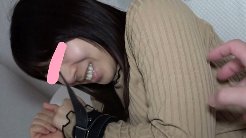 ＜素人＞ 強気ガールには容赦しませんw恥ずかしい格好で羞恥＆徹底くすぐ...