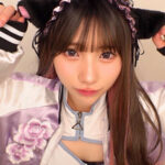 ＜素人＞ 素人AV 145cm ●リ顔・雑魚マン・潮ビチャお漏らし 3P種付け会！ おま●こが弱すぎる早漏コスプレイヤーを囲んで淫乱個撮オフパコ＆発情ハメ潮噴射の着衣性交！ 『FANZA』