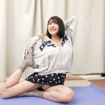 ＜素人＞ 壁マ〇コスタイルDEお膣の中身は何だろな？街行く人妻が異物挿入当てゲームに挑戦！～みさき編～ 『FANZA』