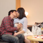 ＜素人＞ 素人女子大生限定！恋人がいない大学生の男女はキスだけで恋に落ちて初対面の相手とSEXしてしまうのか？惹かれあった2人のキスまみれの完全プライベートSEXを大公開！！ 2 いずみ 『FANZA』