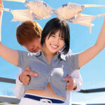 ＜素人＞ 青空ノーブラチャレンジ！素人女子大生が青空の下で初めての野外露出に挑戦！おっぱいポロンw大勢に見られドキドキが止まらず乳首ビンビン！羞恥MAX！外で乳首こねくり回され乳首イキ連発！おま○こも触ってほしいくなり最後は生セックス！ 『FANZA』