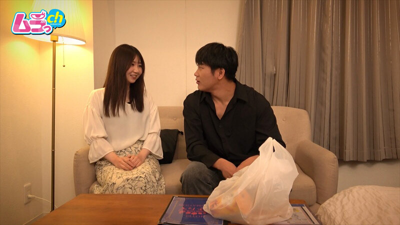 ＜素人＞ ホテル部屋REC 上京したてのウブっ娘をクズ俺色に染める！男...