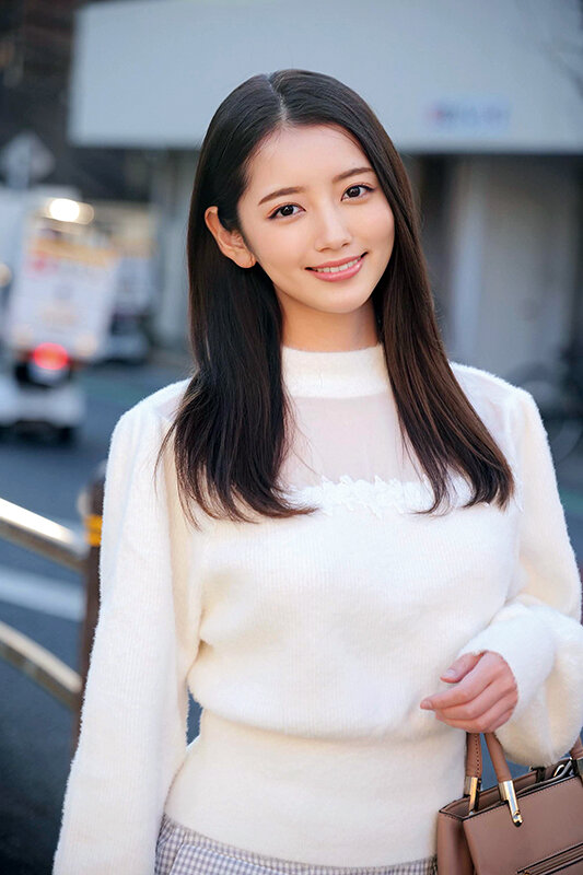 ＜素人＞ パンティ布越しにデカチン先っぽ3cm挿入！！敏感なおま○この...